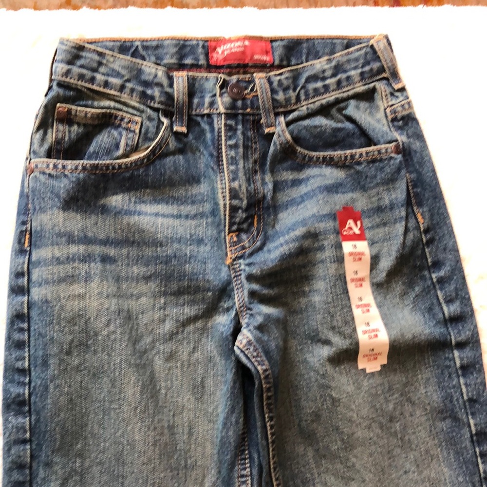 Young men’s NWT Arizona size 16 slim